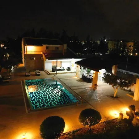 6 Bdr Villa With Tennis Court Paphos Exterior photo