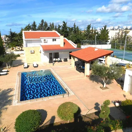 6 Bdr Villa With Tennis Court Paphos Exterior photo